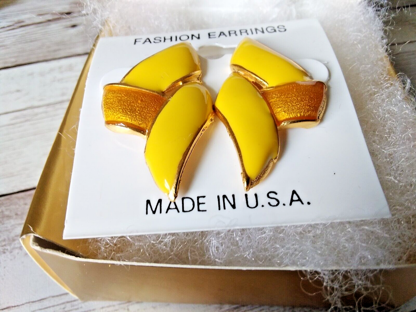 Vintage yellow and gold-plated 1980s earrings
