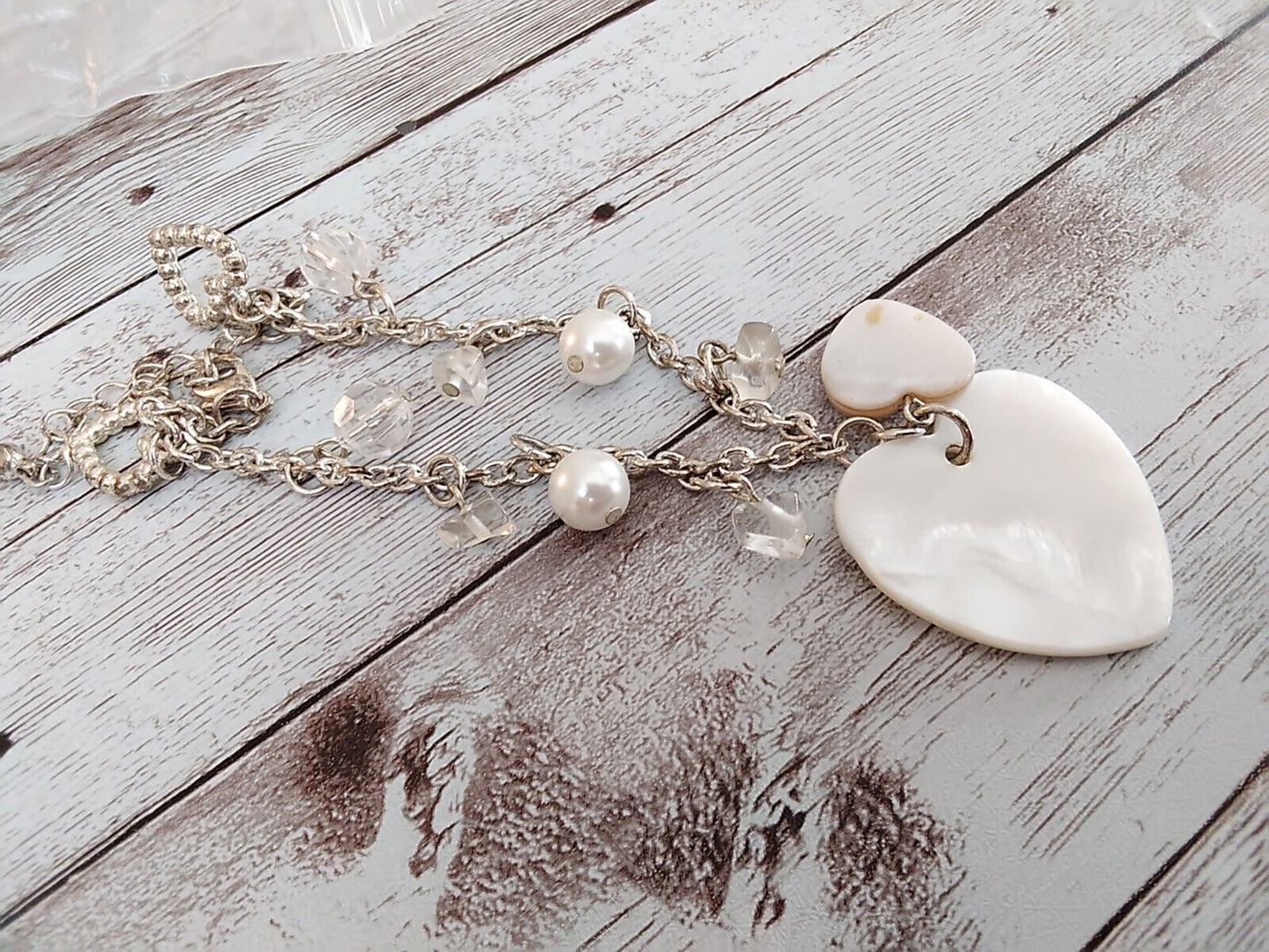 Seaside Serenity: White Shell Heart Trinket Bracelet