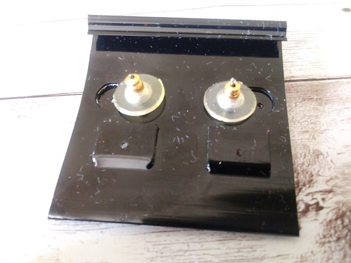 Regal Retro Radiance: Deep Green and Gold Tone 1980s Post Earrings w/Surgical Steel Posts