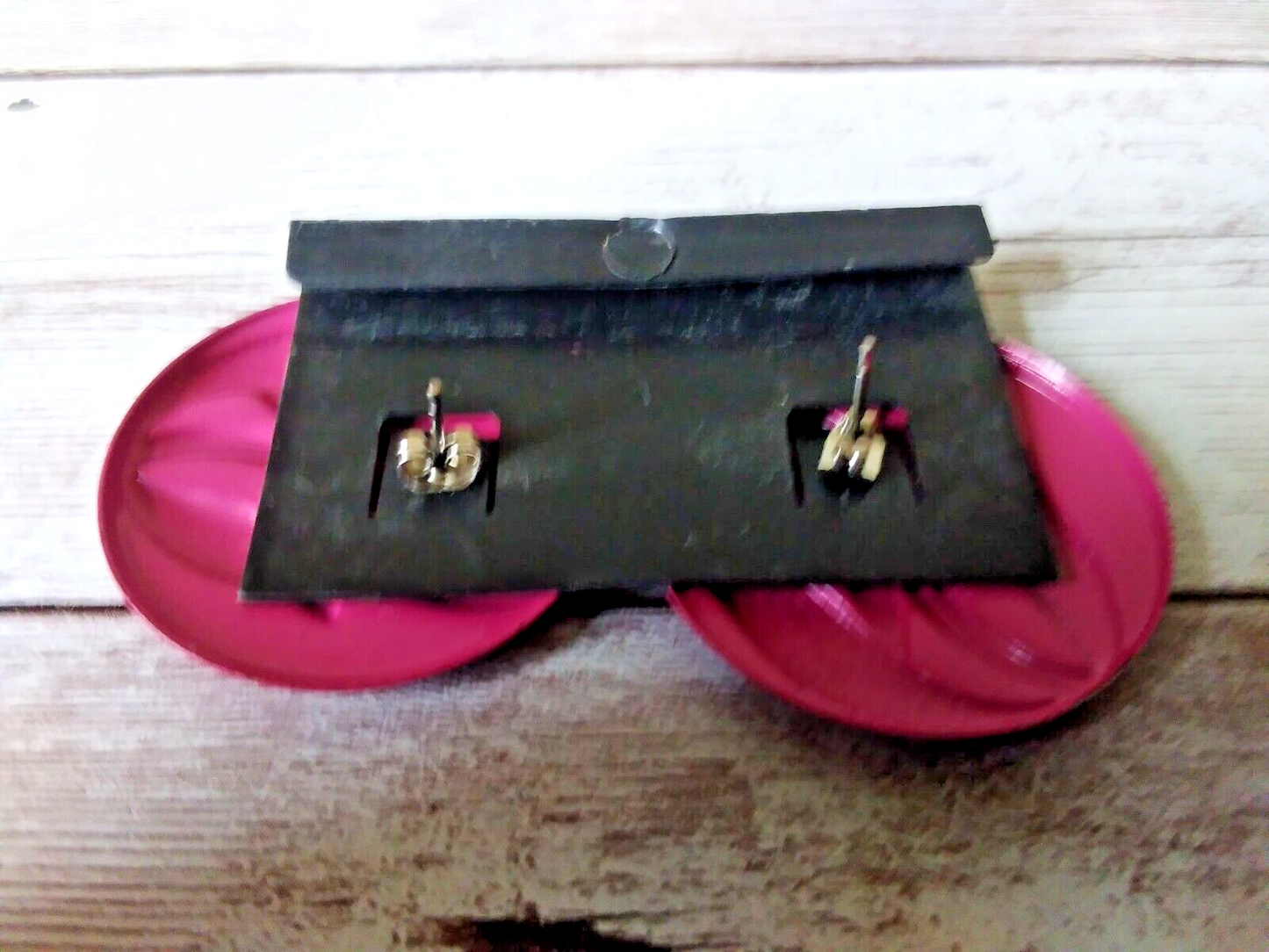 Vintage Blossom: Authentic 1980s Hot Pink Floral Motif Circle Earrings