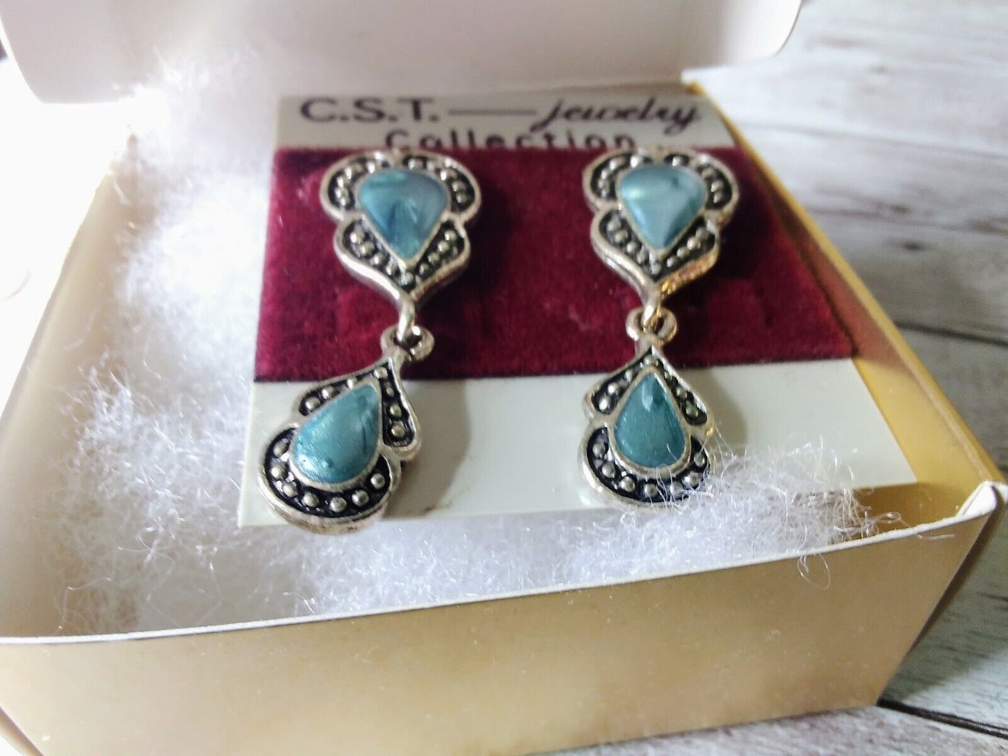 Radiant Retro Treasure: Blue and Silver Tone 1980s Enameled Earrings