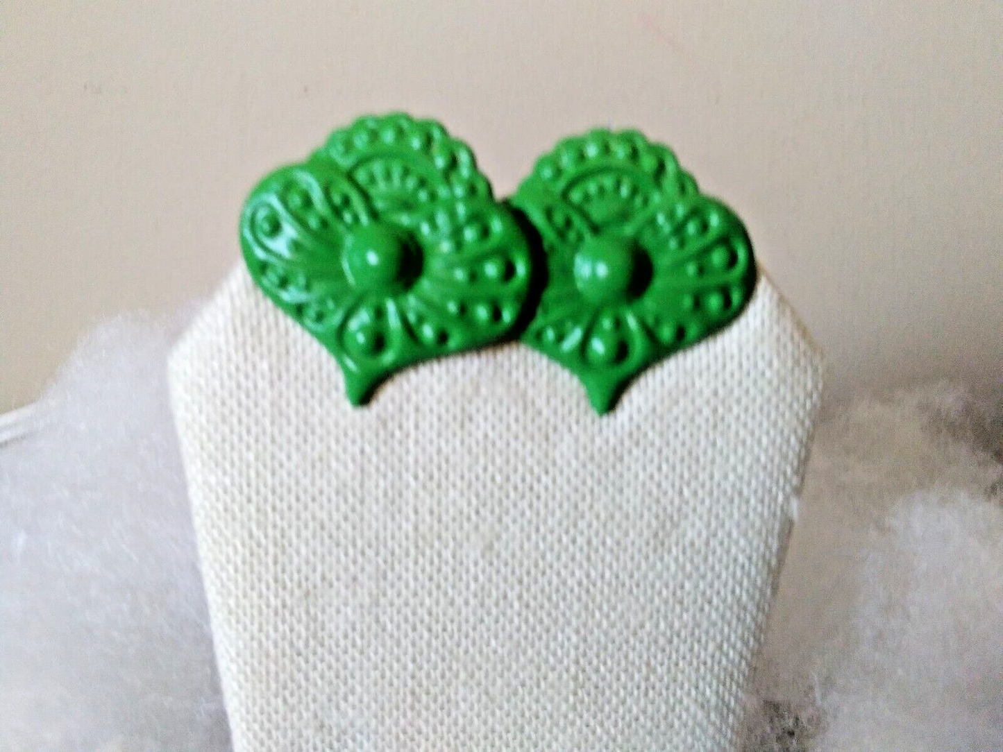 Nostalgic 1980s Rising Sun Heart Earrings