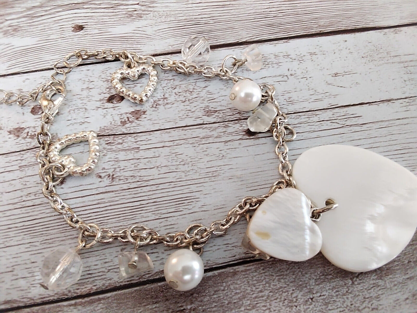 Seaside Serenity: White Shell Heart Trinket Bracelet