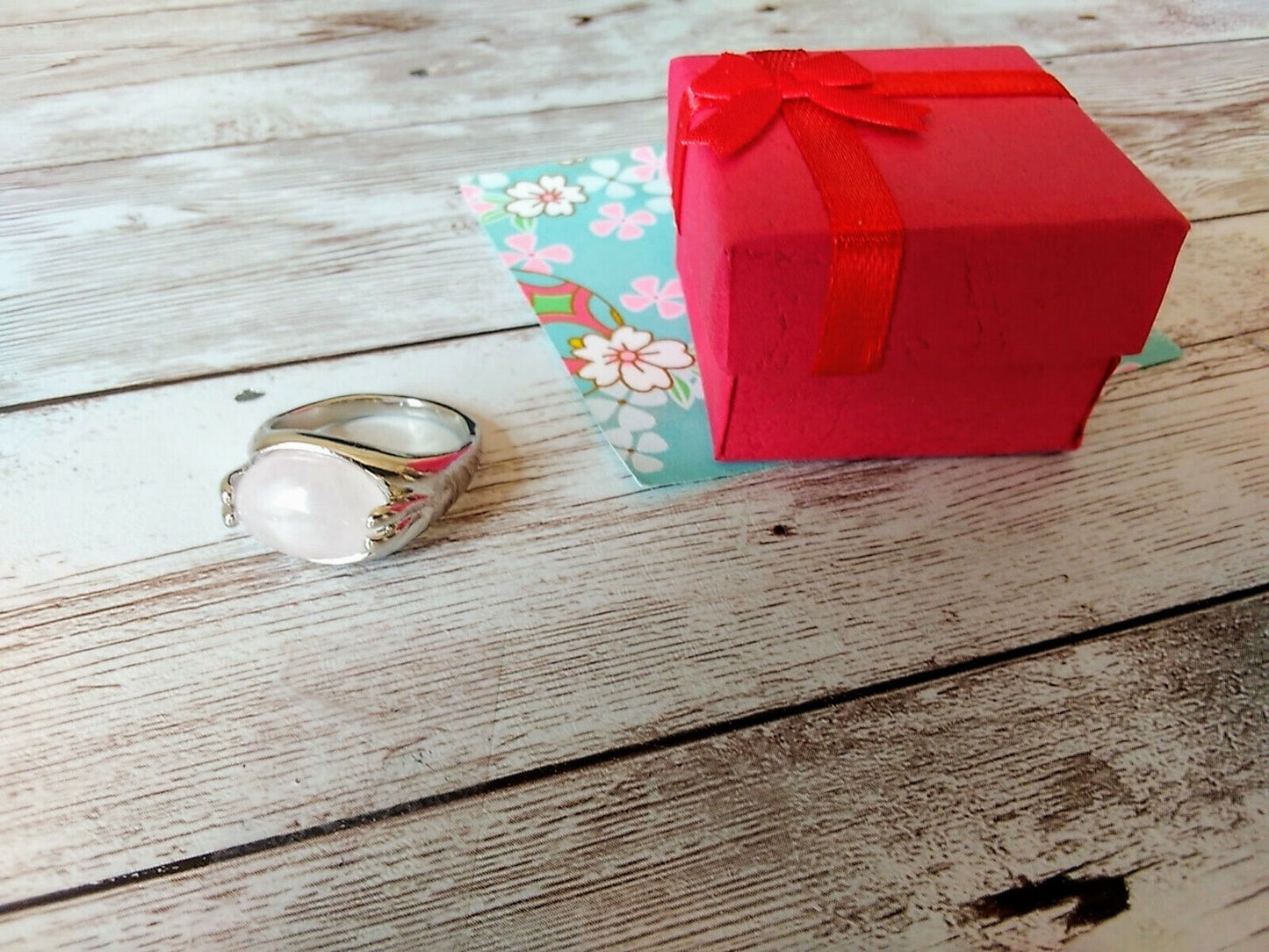 Serene Silver-Plated Rose Quartz Stone Ring: Size 8, Tranquil Beauty