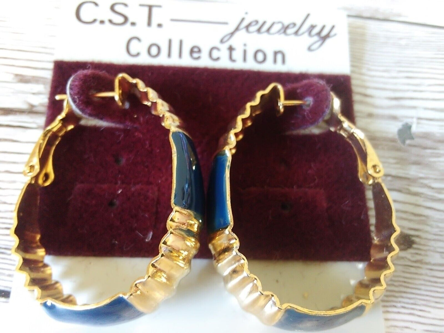 Retro Glam Navy and Gold Oval Crimped Hoop Earrings