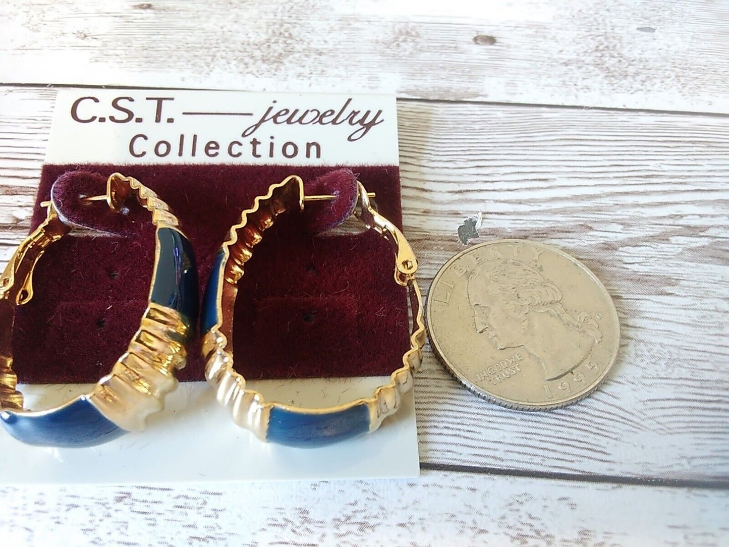 Retro Glam Navy and Gold Oval Crimped Hoop Earrings