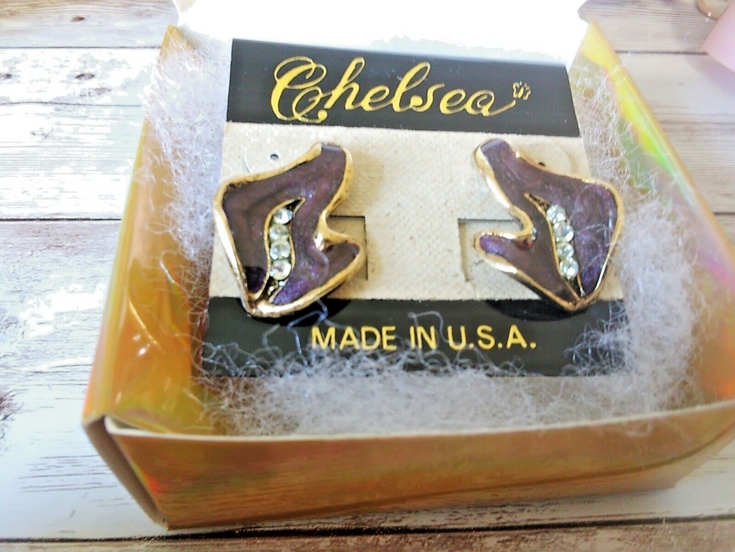 Purple Majesty: Retro 1980s Glamour Post Earrings