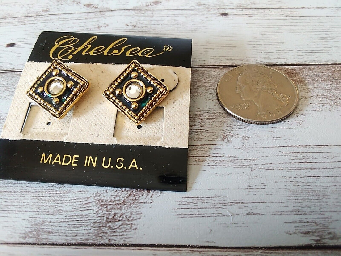 Regal Retro Radiance: Deep Green and Gold Tone 1980s Post Earrings w/Surgical Steel Posts