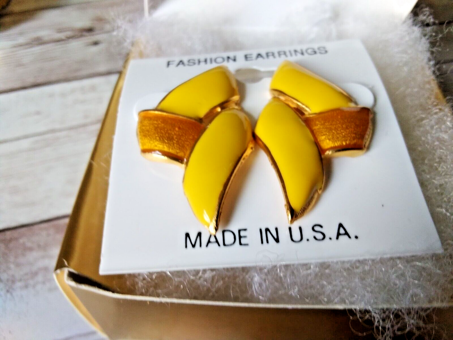 Winsome yellow and gold enamel earrings