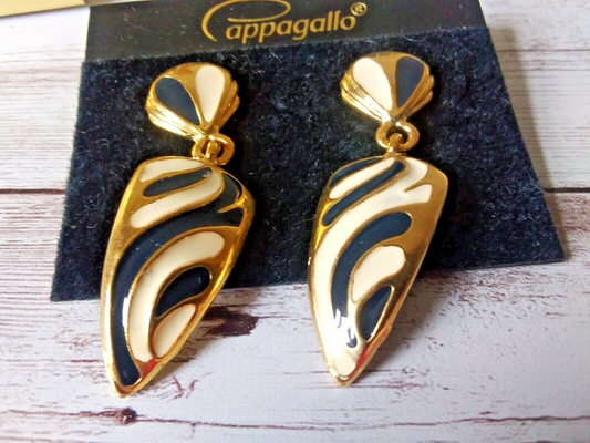 Safari Style: 1980s Zebra Stripe Gold Dangle Earrings