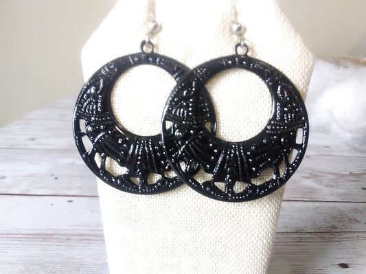 Mystique Noir: 1980s Black Cutout Pierced Drop Earrings