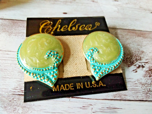 Close-up of Deco Dreamland Earrings with bold geometric design