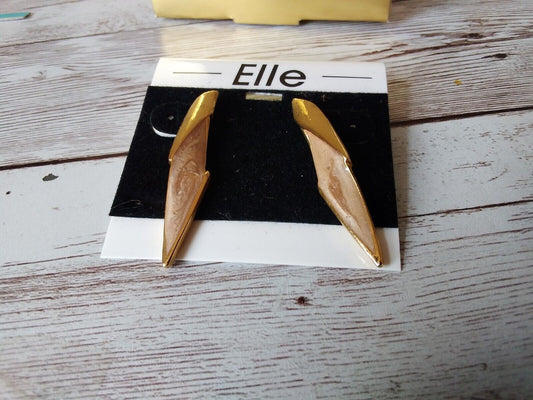 Thunderstruck 1980s Chic: Gold Tone Lightning Vintage Earrings