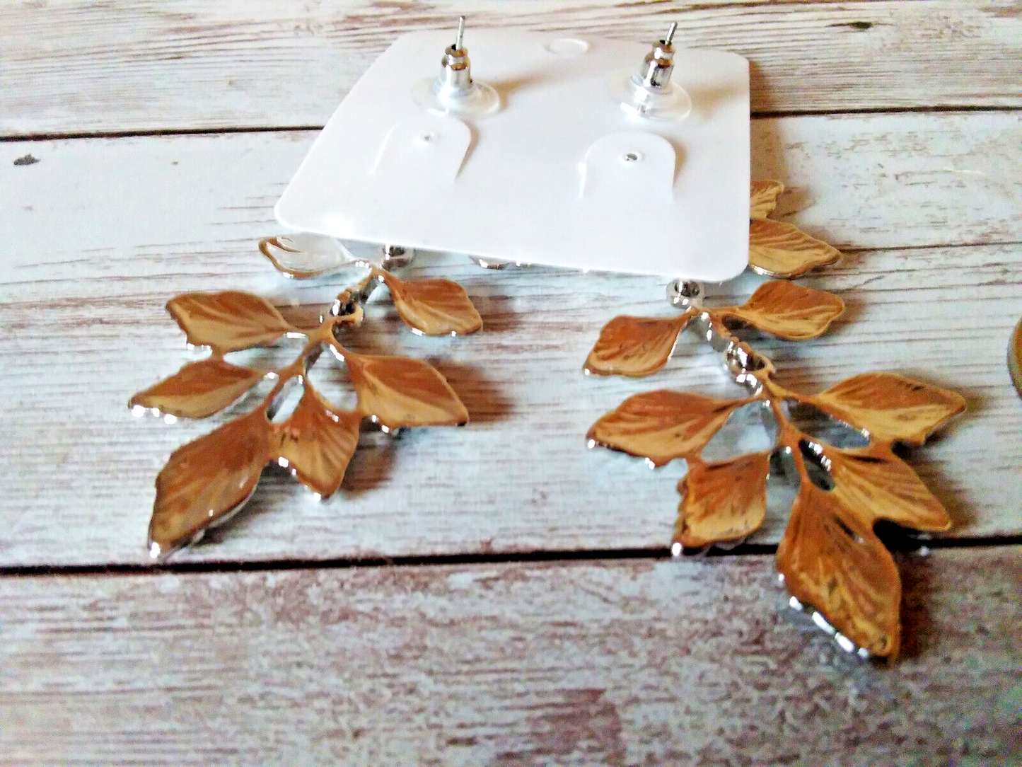 Vintage-Inspired Silver Leaf Dangle Earrings earring backings