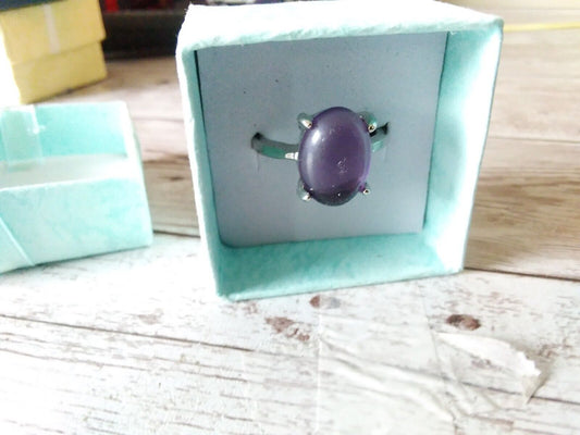 Royal Elegance: New Size 8 Silver-Plated Ring with Purple Amethyst
