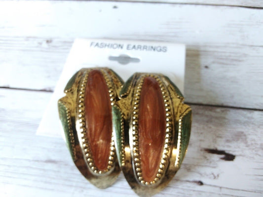 Rustic Western Half Hoop: 1980s Vintage Antique Gold Tone With Enamel Earrings