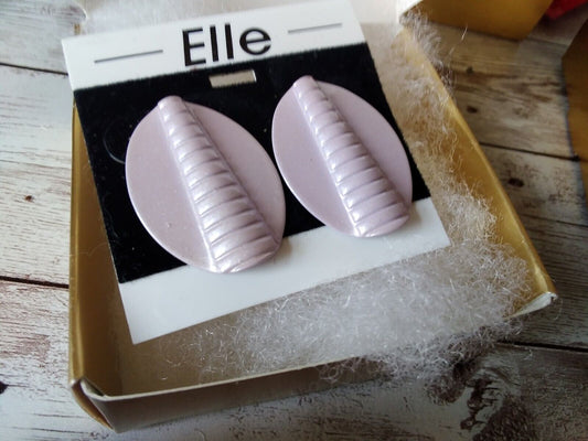 Vintage Lavender Bliss: Authentic 1980s Earrings by Elle