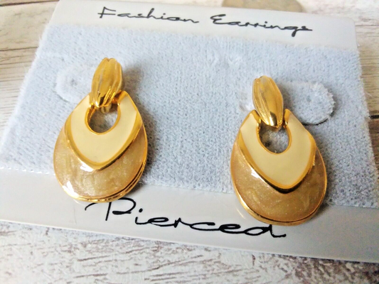 Refined Retro Tan & Ivory Pierced Authetic 1980s Small Drop Earrings