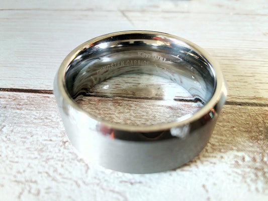 Polished Perfection: Silver Matte Tungsten Carbide Ring, Size 7 6mm