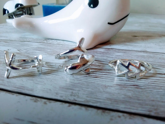 Tropical Delight Dolphin Ring Ensemble: Size 7 - Dive into Summer