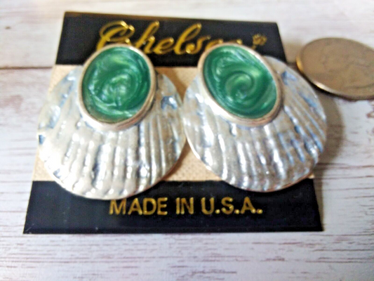 Coastal Charm Silver Plated Shell Design Vintage 80s Earrings - Front View