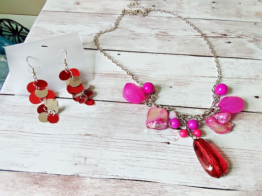 Vibrant Chunky Pink & Red Party Necklace paired with Shimmer Confetti Earrings