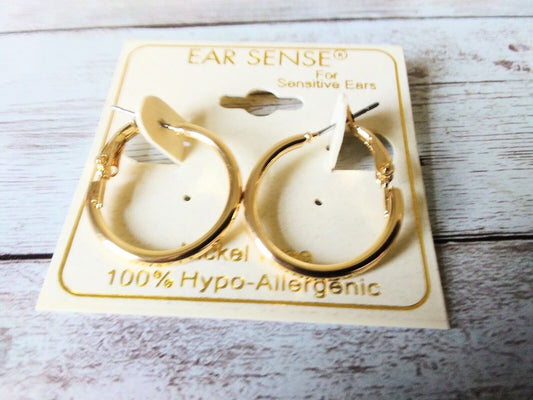 Fashion-forward hoop earrings for sensitive ears