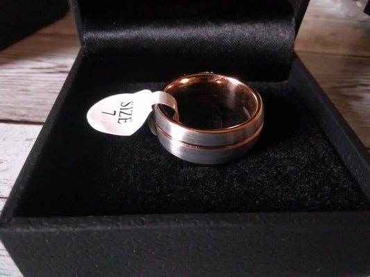 Metropolitan Rose Gold Brushed Line Tungsten Ring (Size 7)